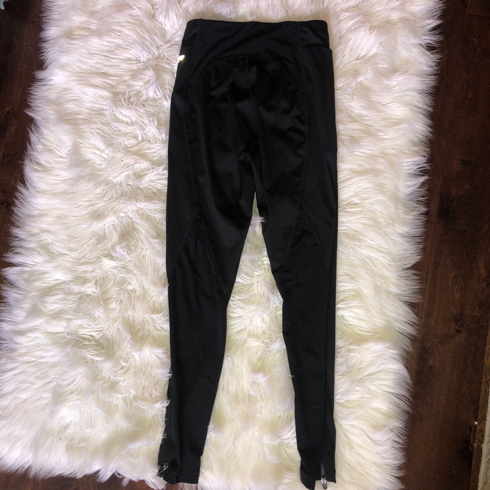 NWOT Fabletics black mesh zipper leggings small - Picture 5 of 5